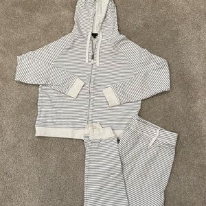 Topshop Women’s Striped Matching Lounge Set